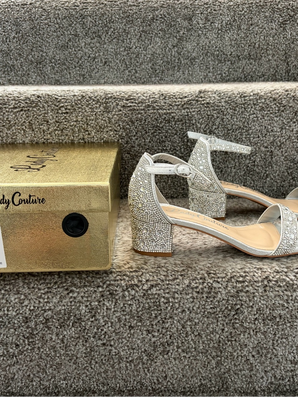 Lady Couture Dazzle Dress Sandals Size 7B image 4
